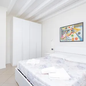 B1 Apartament